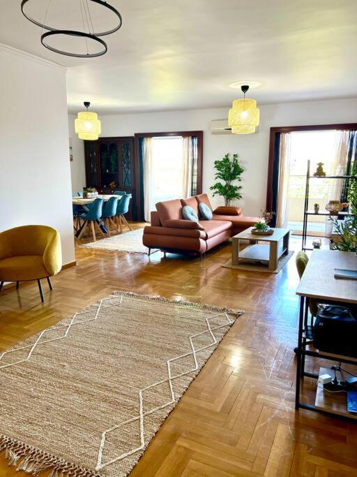 Seaview Penthouse On The Square Apartment Aigio Bagian luar foto