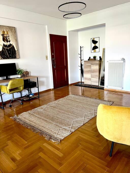 Seaview Penthouse On The Square Apartment Aigio Bagian luar foto